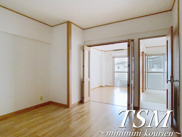 香里大西コーポの居間・リビング