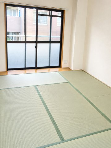 【寝室】 | パレルミエール岡本