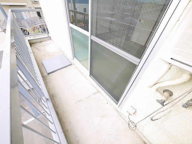 サンフェアリーⅥのバルコニー|お洗濯にも便利なバルコニー付き