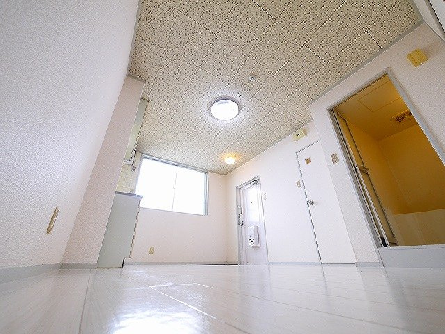 サンフェアリーⅥの居間・リビング|ゆったり過ごせるリビングです