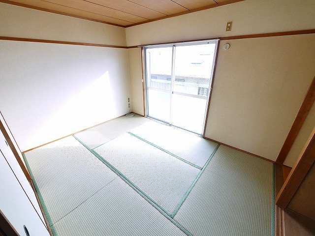 サンフェアリーⅥの和室|フローリングだけでなく、和室もあります