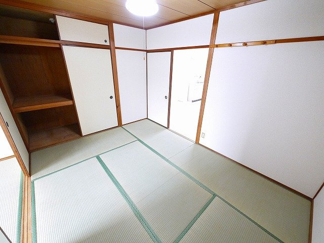 サンフェアリーⅥの和室|和室、ちょっとしたくつろぎスペースにいかがでしょうか