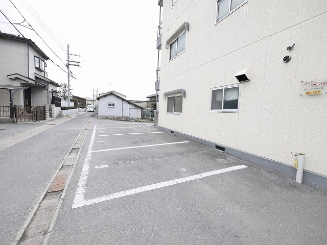サンフェアリーⅥの駐車場
