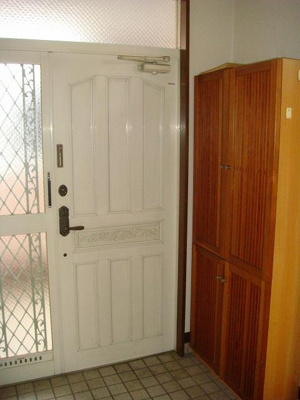 【玄関】 | サツキビル | 収納もある玄関です