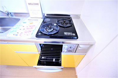 【キッチン】 | レフィナードカルチェ　Ａ棟 | ２口ガスコンロ・グリル付き