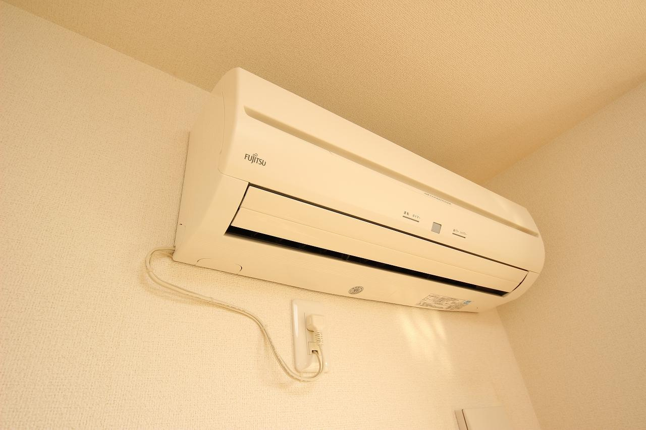 ノーブルの設備|一年中快適に過ごせるエアコン付きです