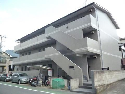 【外観】 | カサグランデ久地 | 南武線「久地」駅より徒歩3分の3階建てアパートです♪駅近で通勤・通学にも便利☆
