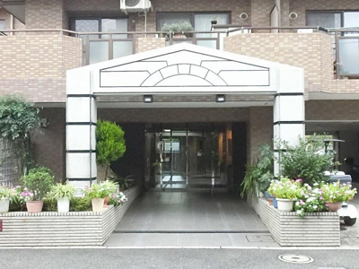 【エントランス】 | ノーブル横浜蒔田 | 横浜市営地下鉄ブルーライン「蒔田」駅徒歩5分の好立地！京浜急行線「井土ヶ谷」駅徒歩10分の2線2駅利用可能！
