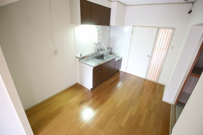 【居間・リビング】 | 御陵レジデンス