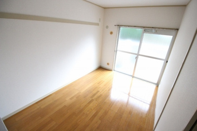 【寝室】 | 御陵レジデンス