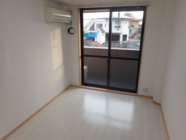 ネオコスモ加木屋Ｂの寝室