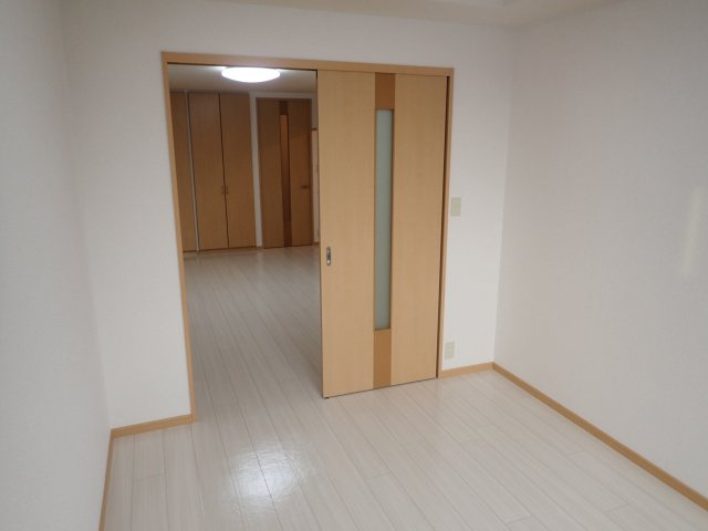 ネオコスモ加木屋Ｂの洋室