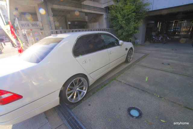 インベスト北梅田　仲介手数料無料の駐車場