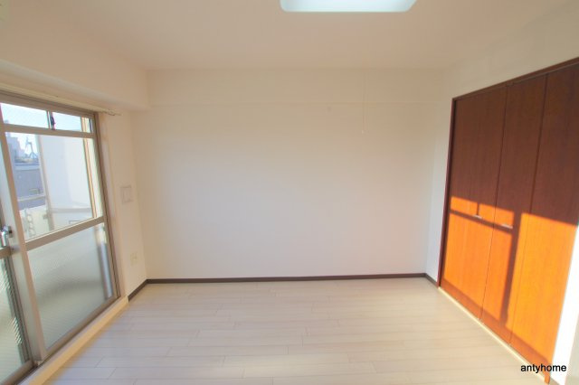 インベスト北梅田　仲介手数料無料の洋室