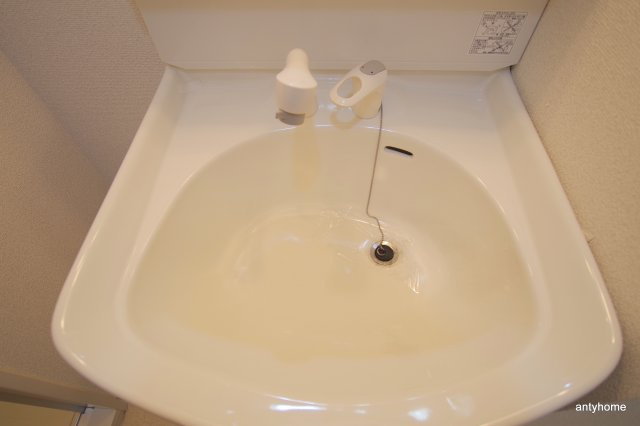 インベスト北梅田　仲介手数料無料の洗面所