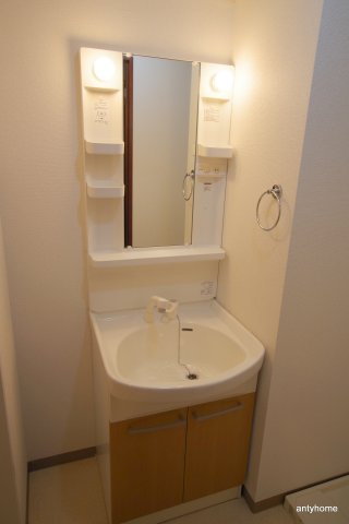 インベスト北梅田　仲介手数料無料の洗面所