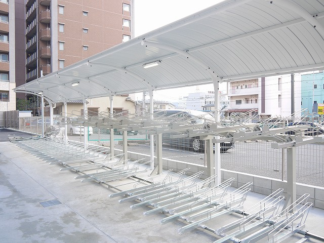 ロイヤルステージ新大宮のその他共用部分|駐車場です