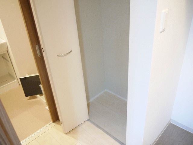 ロイヤルステージ新大宮の収納|専用の収納スペースです