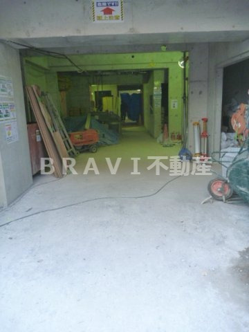 ファーストフィオーレ心斎橋イーストⅡ　BRAVI不動産のエントランス|【ファーストフィオーレ心斎橋イーストⅡ】建物の内部です