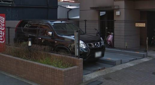 グランフォーレ薬院の駐車場