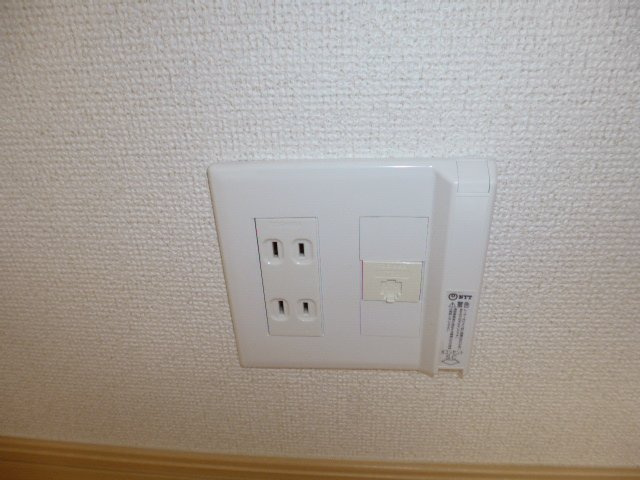 ローレル倉敷Aの設備|電話モジュラー