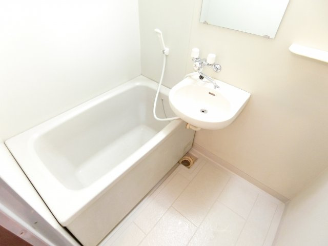 カーサ寺池の浴室