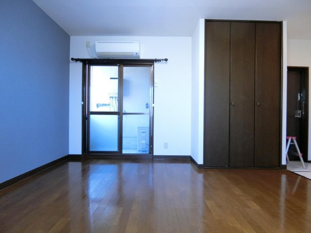 カーサ寺池の居間・リビング