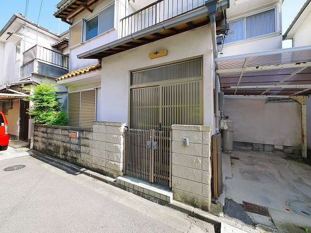 押熊武田邸のエントランス