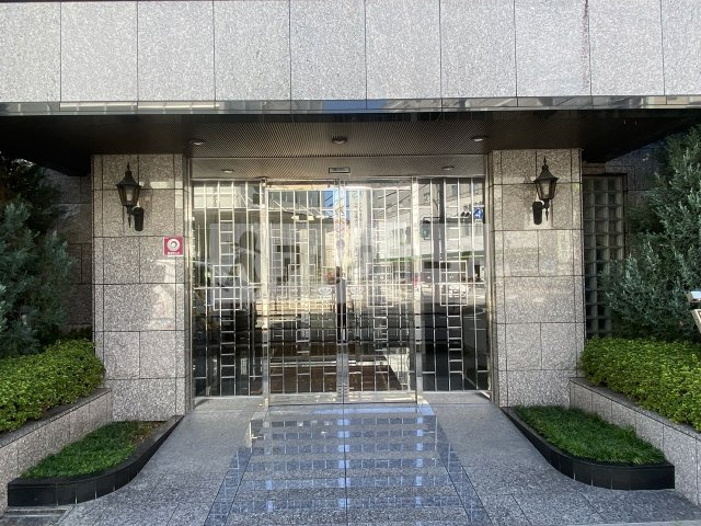 ルミエール八尾駅前のエントランス|ルミエール八尾駅前　エントランス