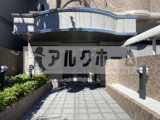 ルミエール八尾2のエントランス