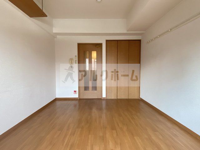 ルミエール八尾2の居間・リビング