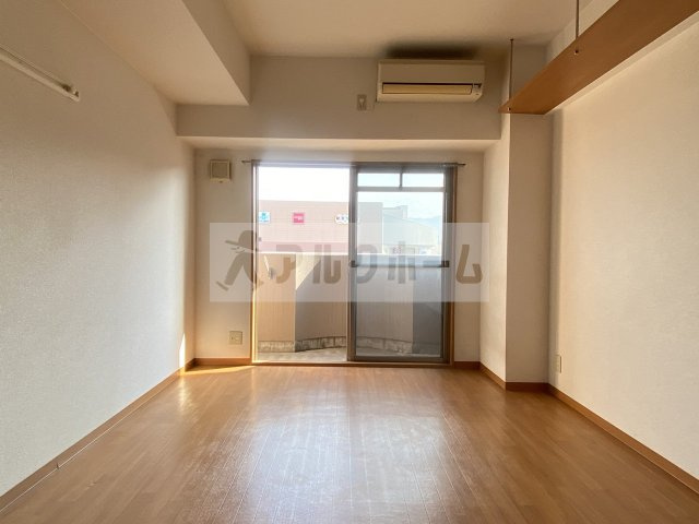 ルミエール八尾2の居間・リビング