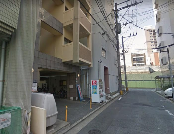 アリエス平尾2の駐車場