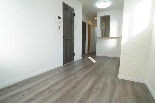 ONLYONE宝塚山本Ⅱの居間・リビング