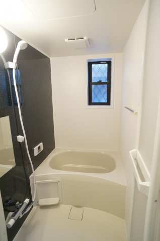 ONLYONE宝塚山本Ⅱの浴室