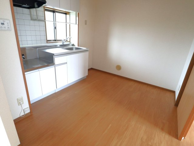 サンエステート　Ｂの居間・リビング