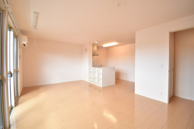 【居間・リビング】 |  セジュール坂本B棟 