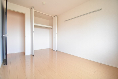 【寝室】 |  セジュール坂本B棟 