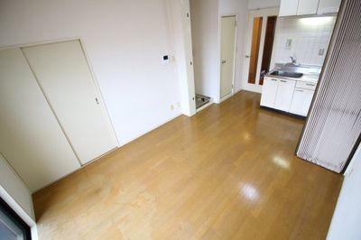 【洋室】 | ブルーラバンハイツ