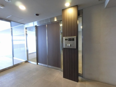 【エントランス】 | クオス横浜大口