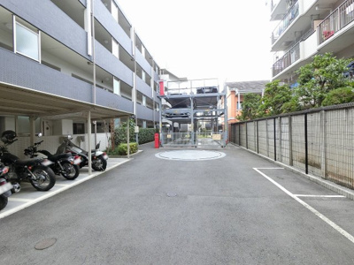 【その他共用部分】 | クオス横浜大口 | 自転車・バイク置き場