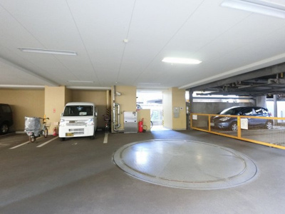 【駐車場】 | グランシティ横濱中央