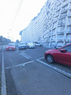 【駐車場】