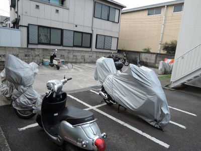【その他共用部分】 | クイーンハイツ大倉山 | バイク置場