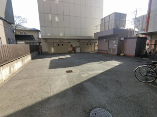 【駐車場】