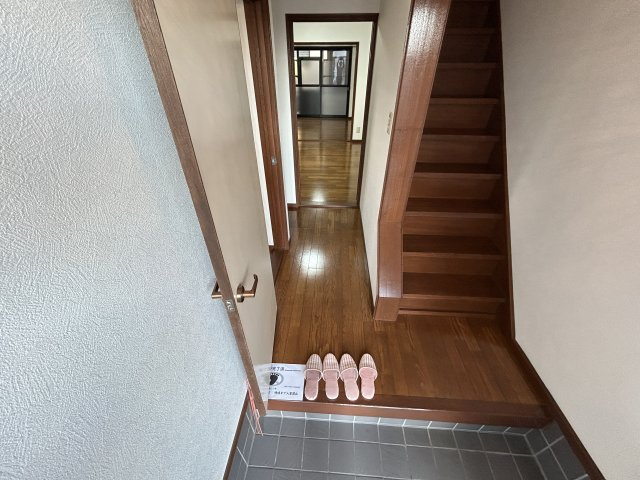 登貴和ハイツの玄関