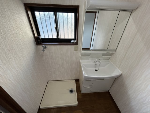 登貴和ハイツの独立洗面台