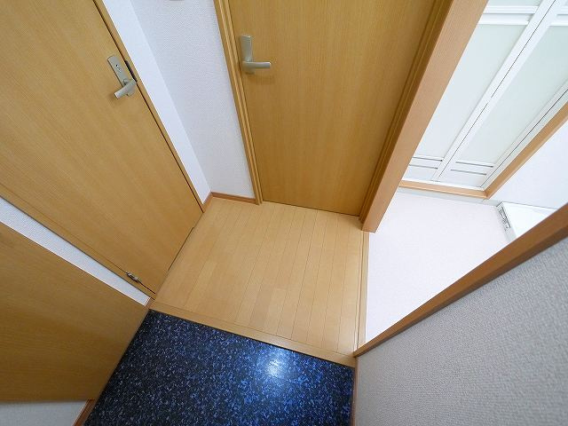 アムール野村Ⅲの玄関|きれいな玄関です