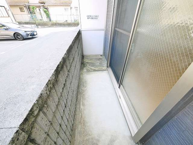 アムール野村Ⅲのバルコニー|お洗濯にも便利なバルコニー付き