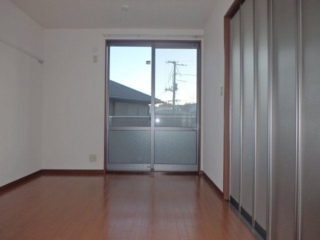 プリンス大島の洋室